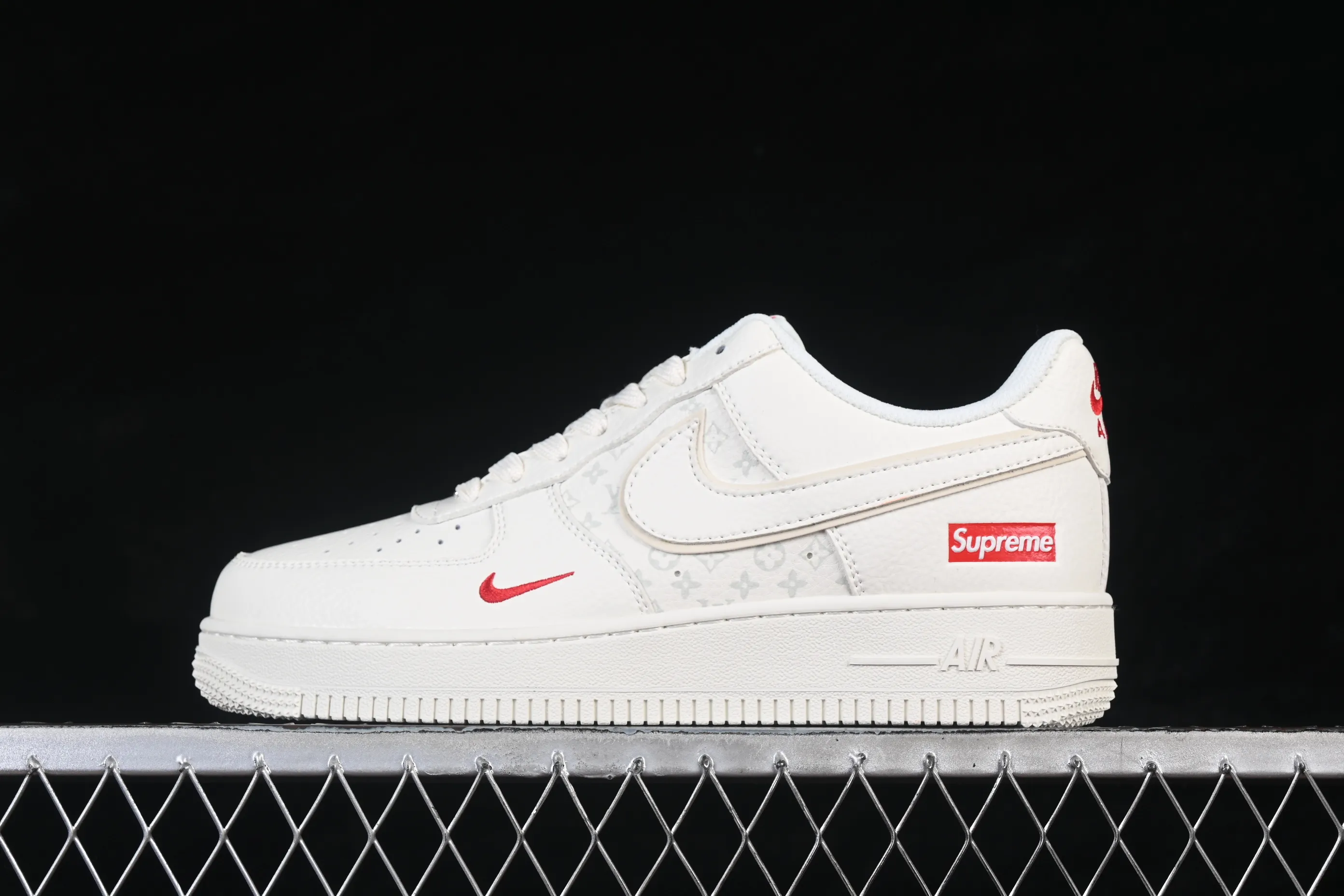 All categories Nk Air Force 1 Air Force series Nk Air Force 1 Low Air Force low-top Nike Air Force 1'07 Low joint model pure white Air Force 1 low-top casual sneakers MM3399-815